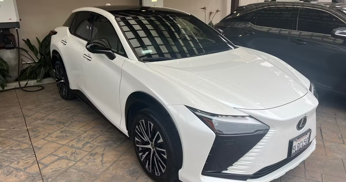 lexus